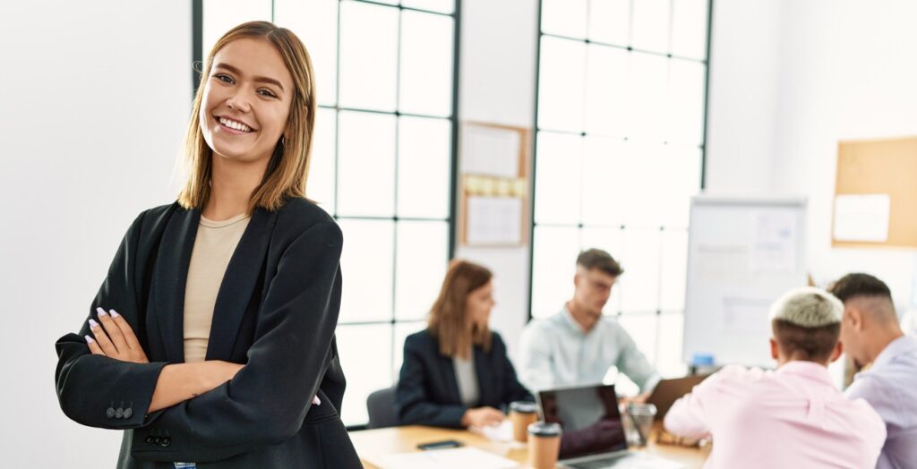 The New Era of Work: Why Companies Need to Redefine Hybrid Management with Data and Intelligence